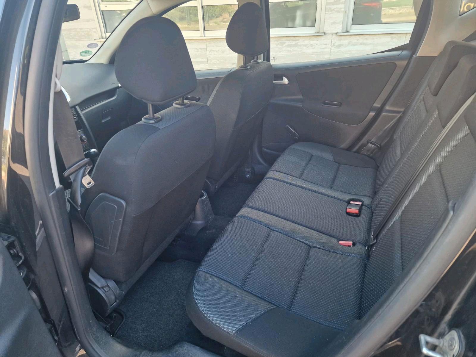 Peugeot 207 2011 — photo 8
