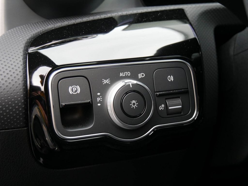 Mercedes-Benz A 35 AMG AMG A 35 4M |DISTR|NAVI|MBeam|KEYL|PANO|BURM|KAM