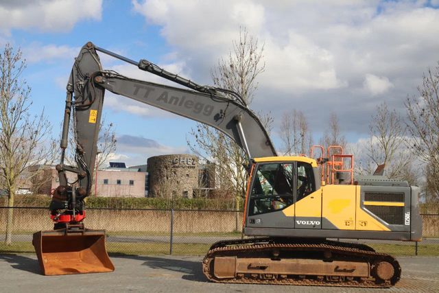 Volvo EC250EL | EC 250 EL | ROTOTILT | BUCKET