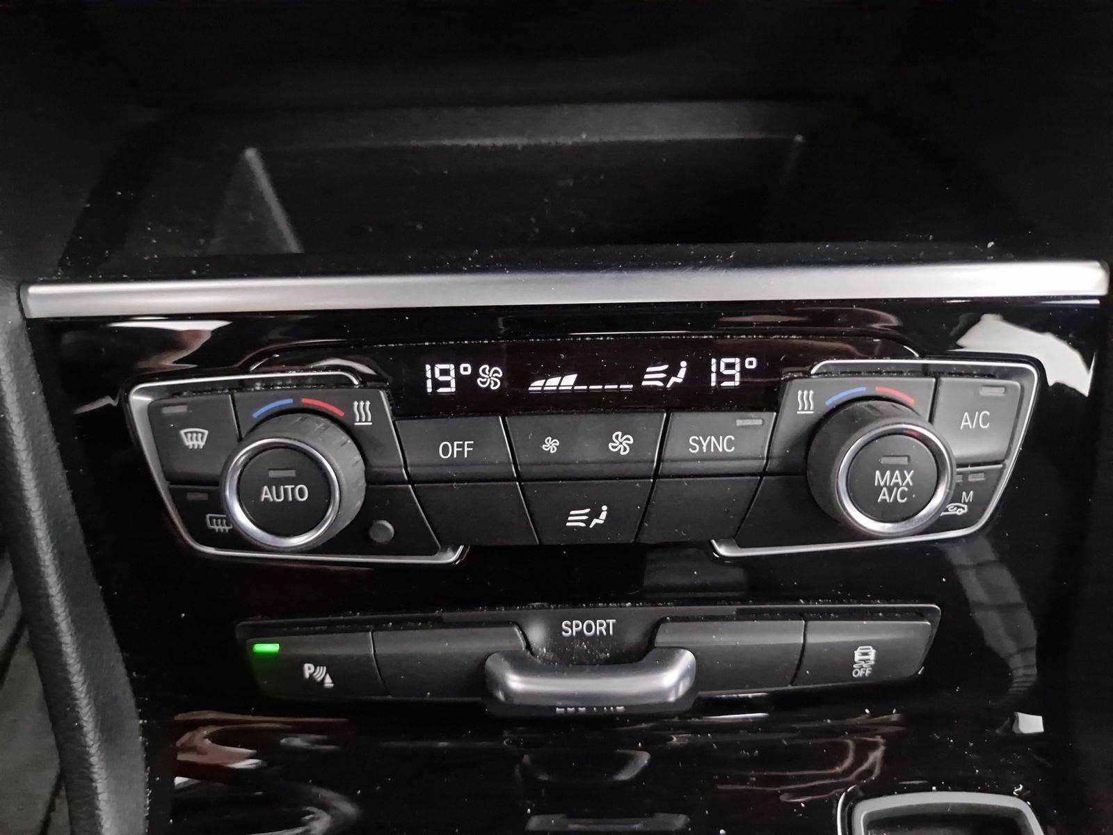 BMW 220 Active Tourer 220i Active Tourer Advantage Kamera – Bild 18