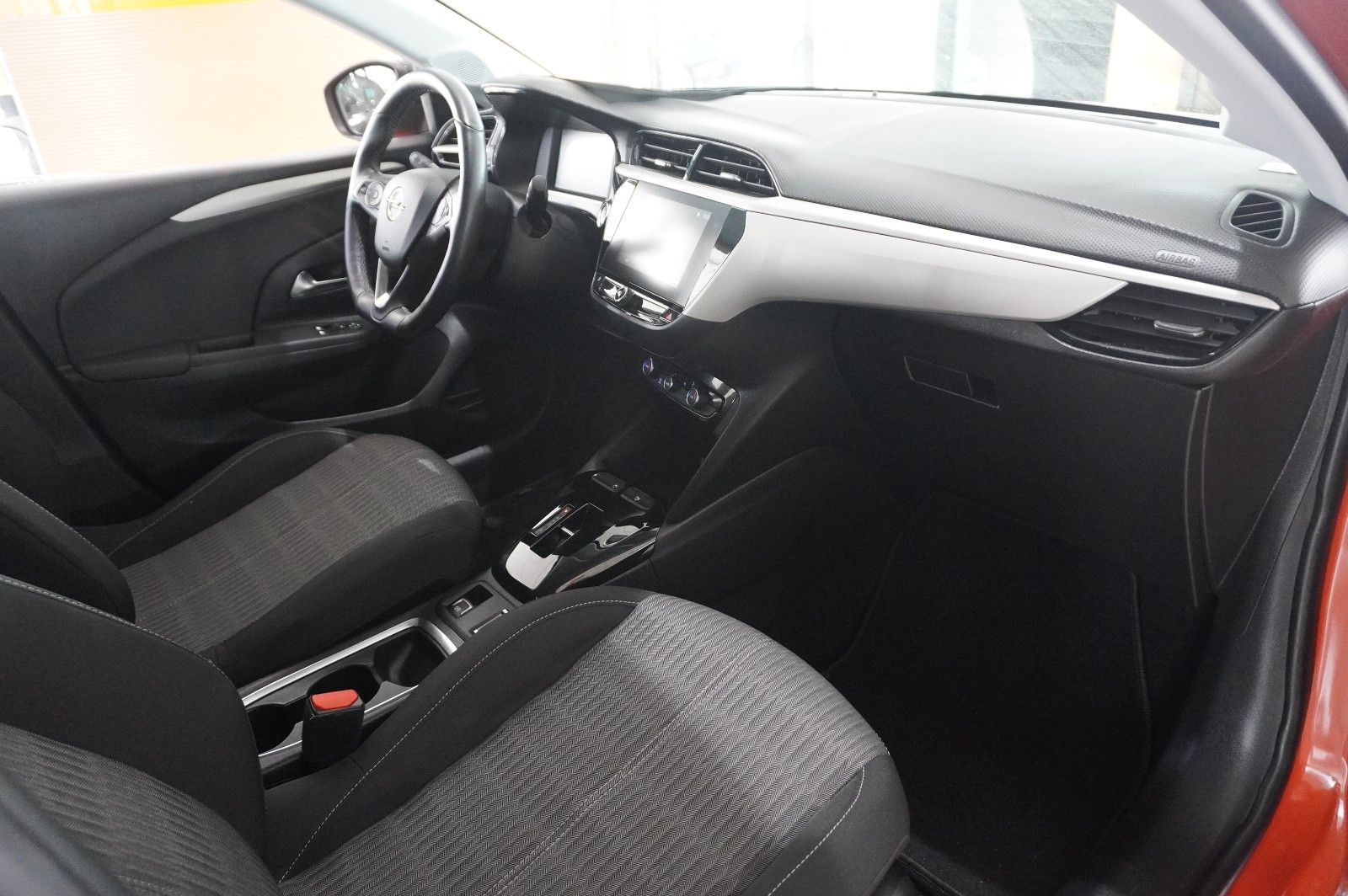 Fahrzeugabbildung Opel Corsa-e F EDITION 3-PHASIG NAVI/VIRT./SPORT/DAB+