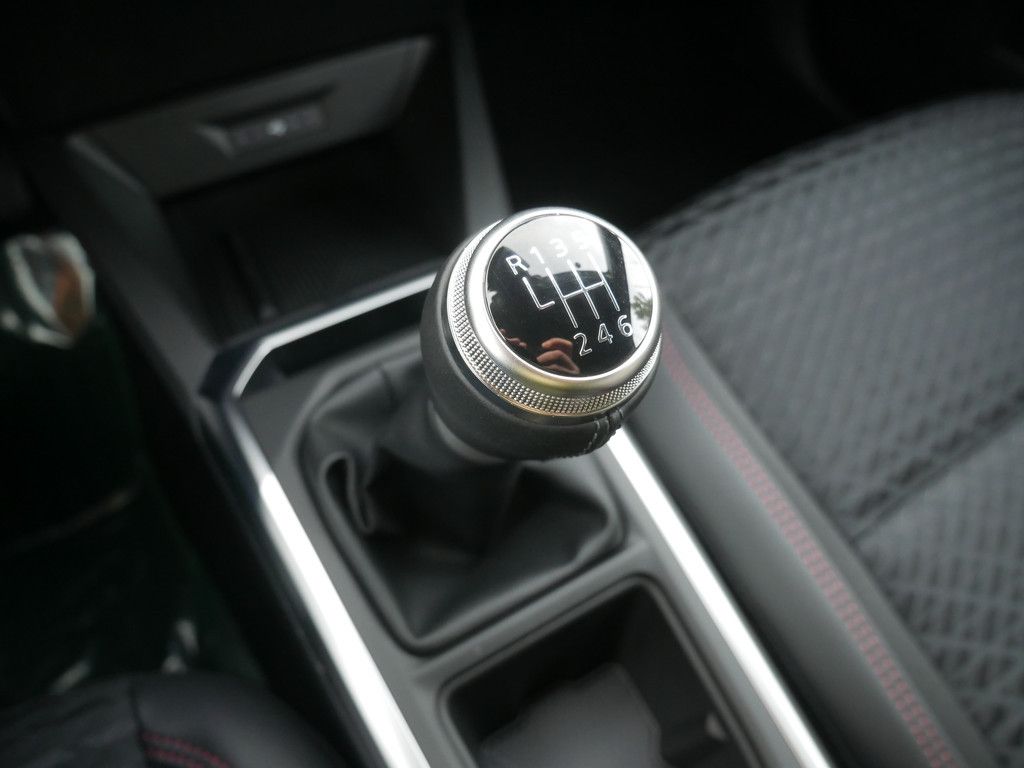 Fahrzeugabbildung Renault Clio Techno TCe 115