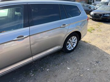 Volkswagen Passat Variant - 7