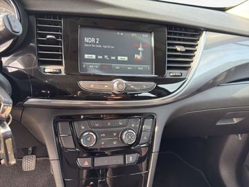 Fotografie 12 des Opel Mokka X Edition Klima