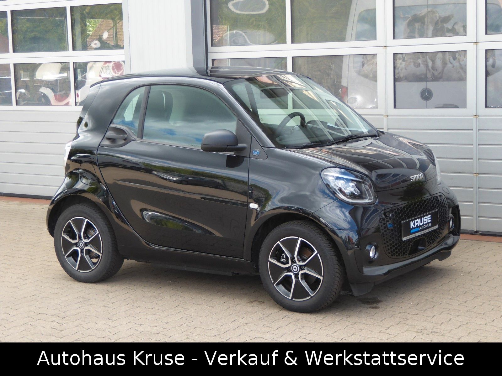Smart FORTWO EQ EXCLUSIVE+22 KW-LADER+WINTER-PAK