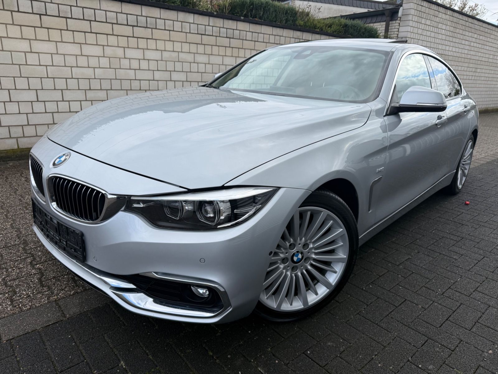 BMW Luxury*Line*Leder*Kamera 360*Keyles*Sch*Memory*