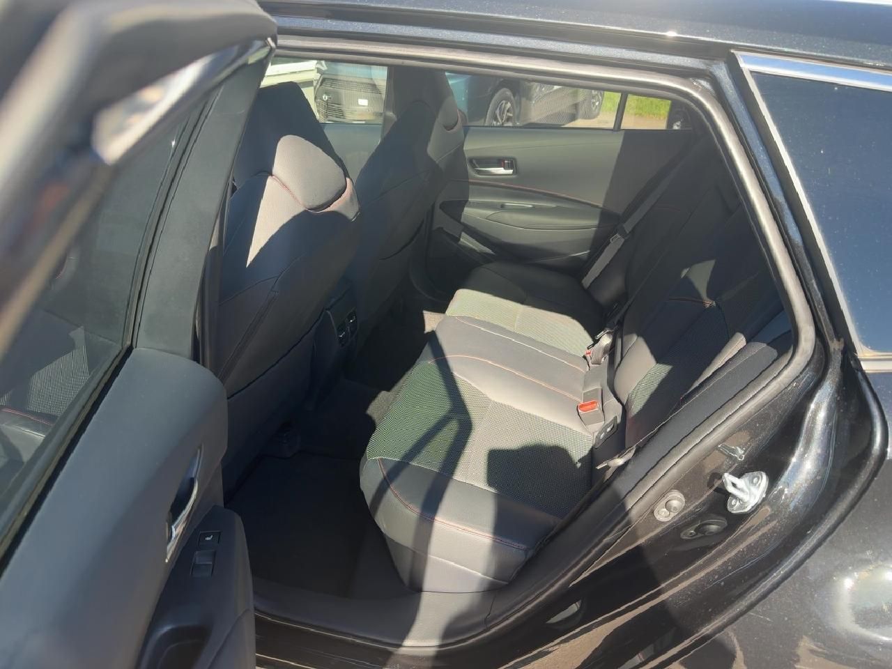 Fahrzeugabbildung Toyota Corolla TS 2,0 Hybrid GR Sport Black Edt.*Pano*