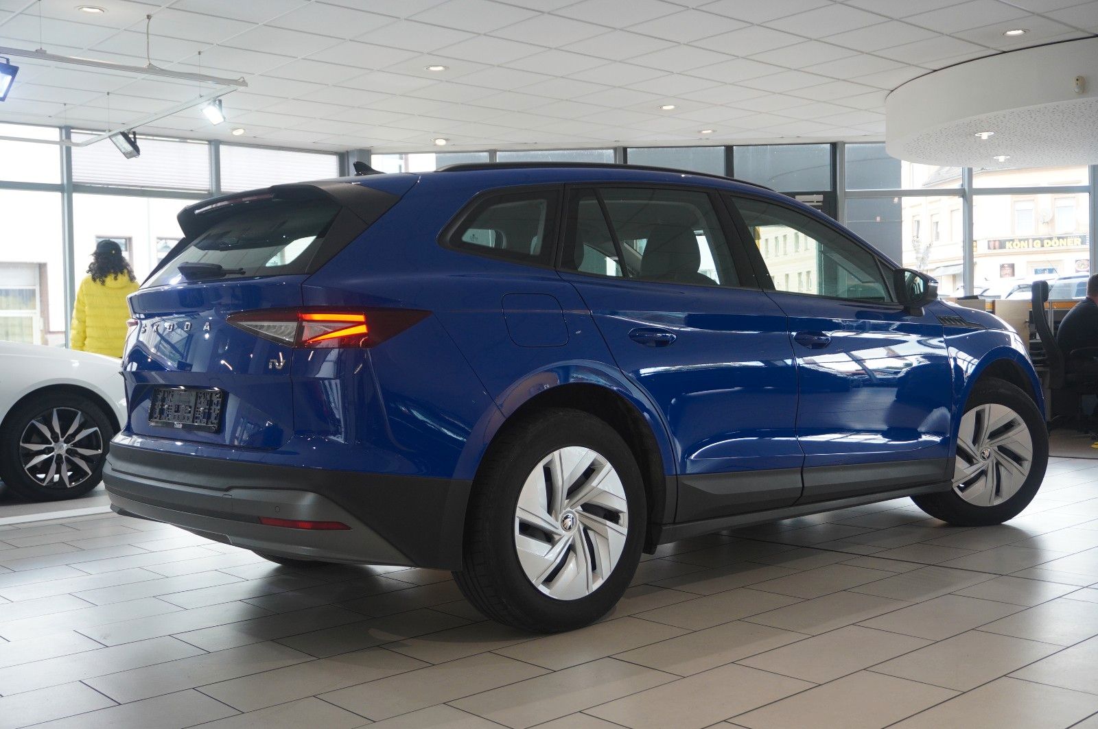 Fahrzeugabbildung SKODA Enyaq 50 IV LOFT NAVI/LED/SHZ/VIRTU./PDC/DAB+