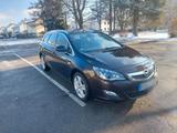 Opel Astra J Sportstourer 1.4 Turbo - Opel Astra aus 2011: Turbo