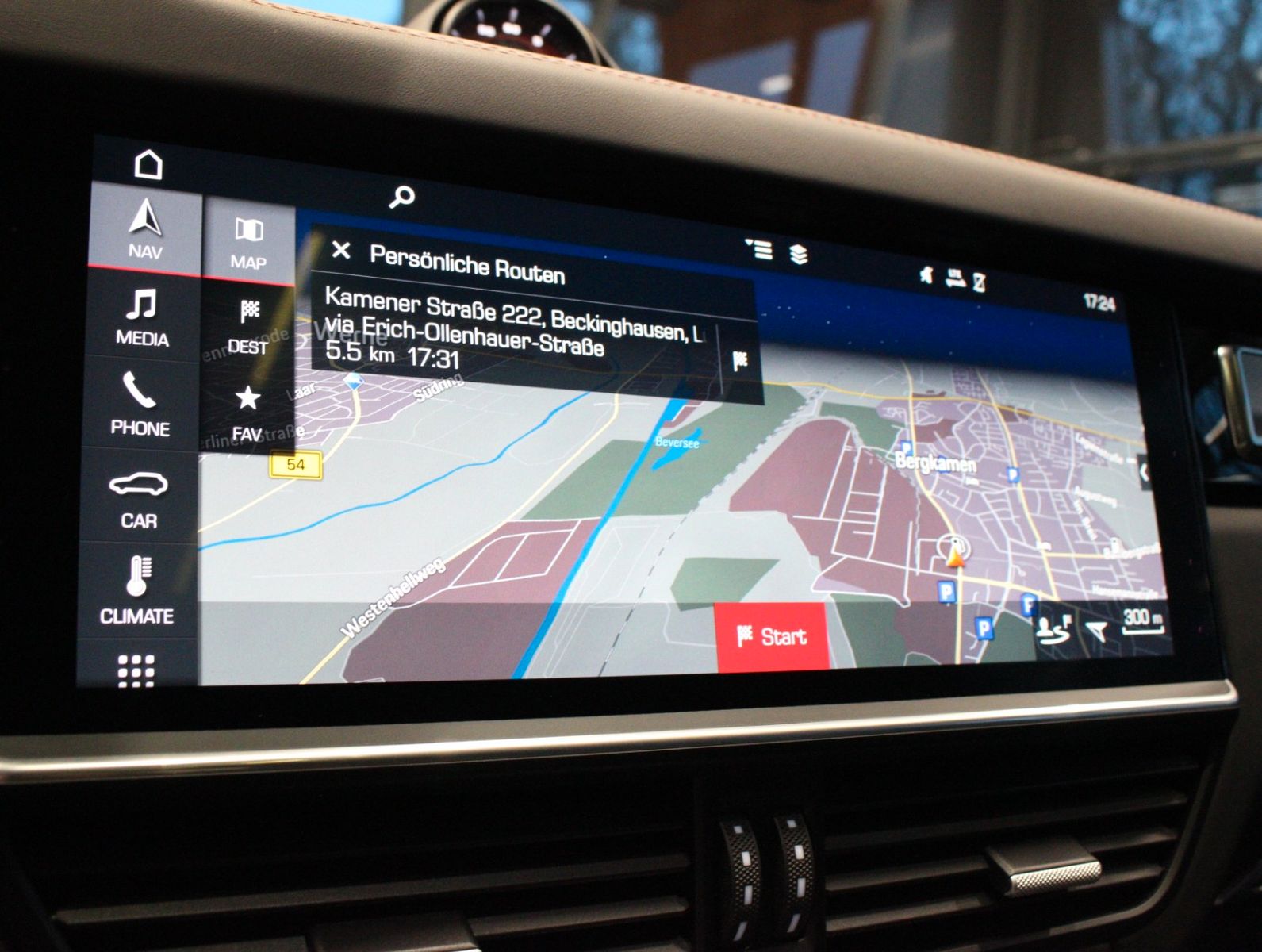 Fahrzeugabbildung Porsche Cayenne Turbo Sport Chrono*Sport Design*VOLL