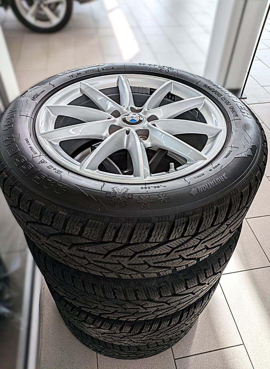 Fahrzeugabbildung BMW X1 18i LCI NAVI SHZ AHK PDC KLIMAAUT 8xALU