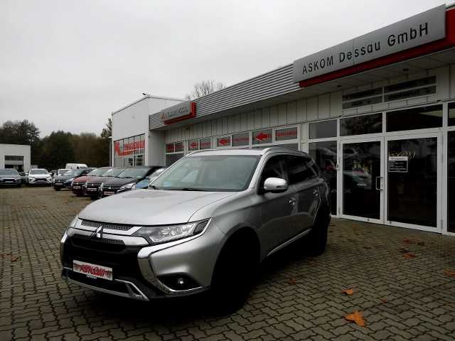 Mitsubishi Outlander Diamant ED NAVI/SHZ/ACC/RFK