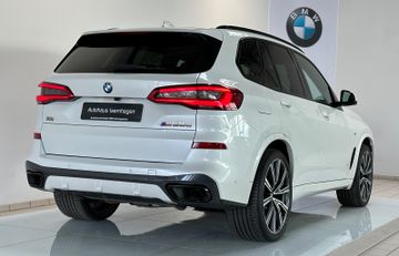 Fahrzeugabbildung BMW X5 M50d ACC Belüft 360° FondEnt TV SkyLounge DAB