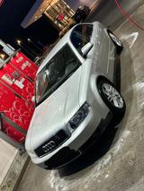 Audi A4 2.0 Benziner - Audi A4 aus 2001: 2.0
