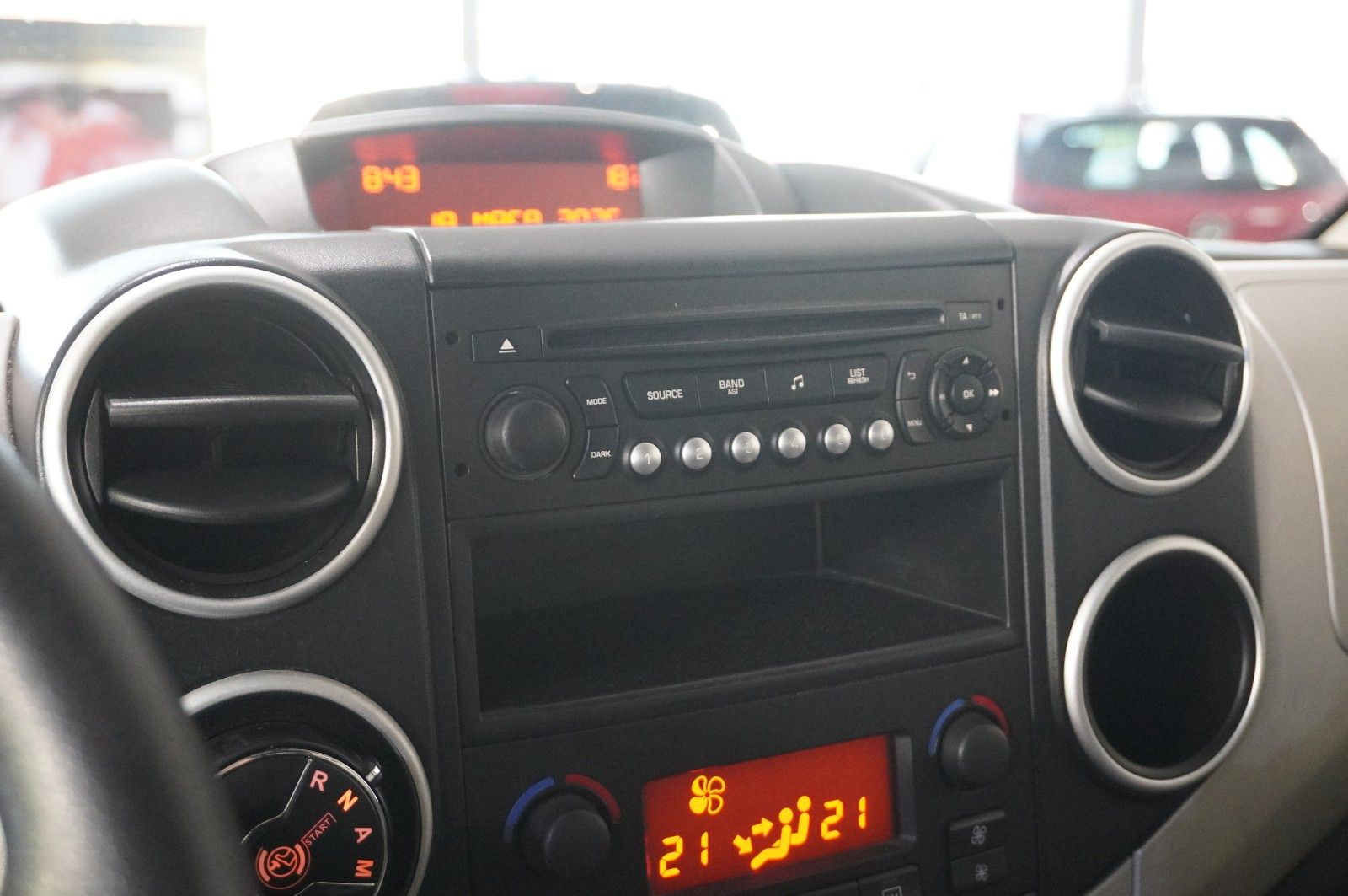 Fahrzeugabbildung Citroën Berlingo Kombi 1.6 HDI SELECTION 5-SITZ KLIMA/SH