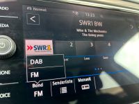 VW T-Roc 1.5 TSI DSG Style ACC PANO AHK KAM EXPORT bei Autohaus Landmann & Maier OHG