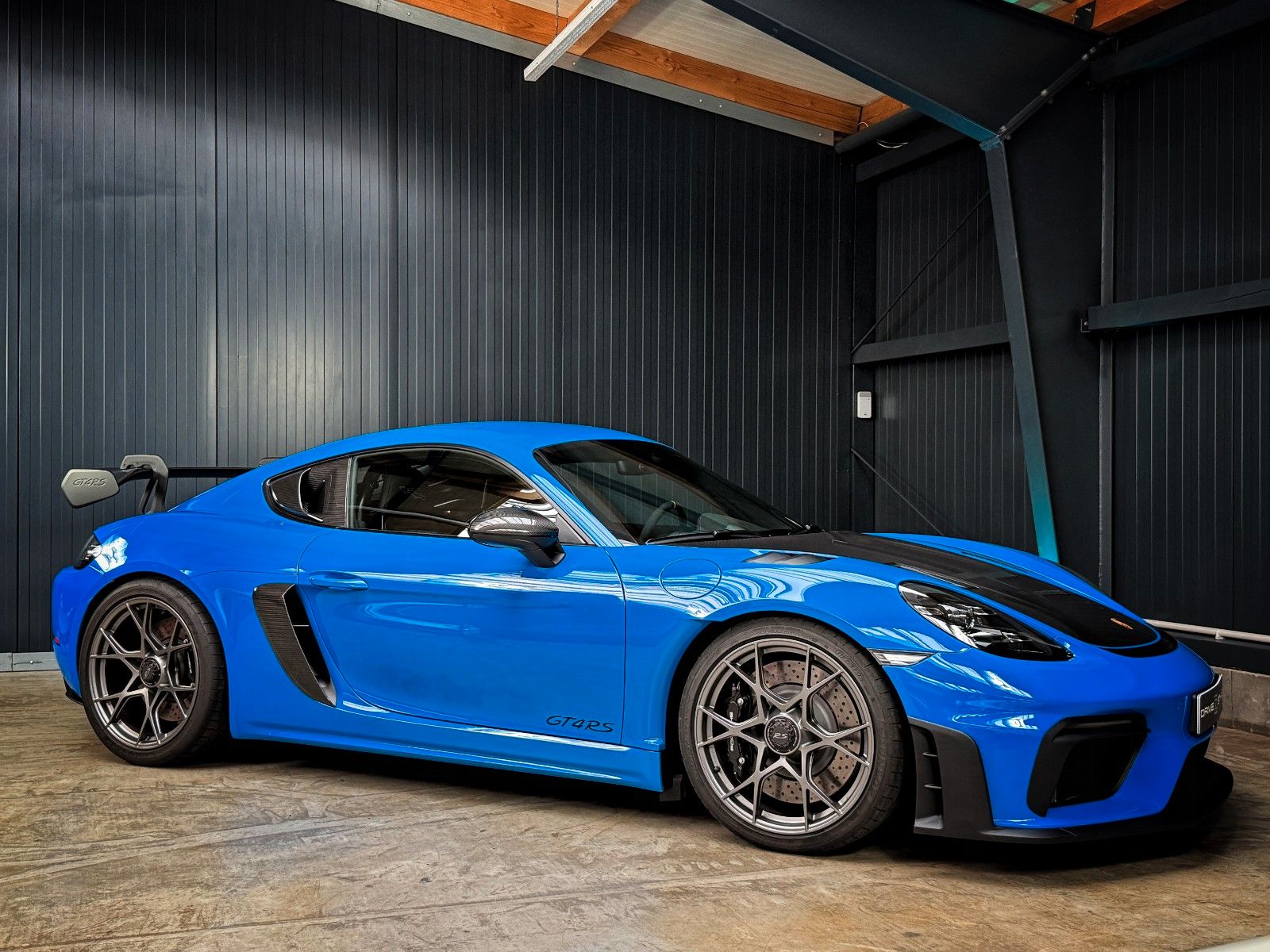 Fahrzeugabbildung Porsche Cayman GT4 RS