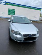 Volvo V50 AU/HU neue - Volvo V50 mit Benzin-Antrieb: Automatik