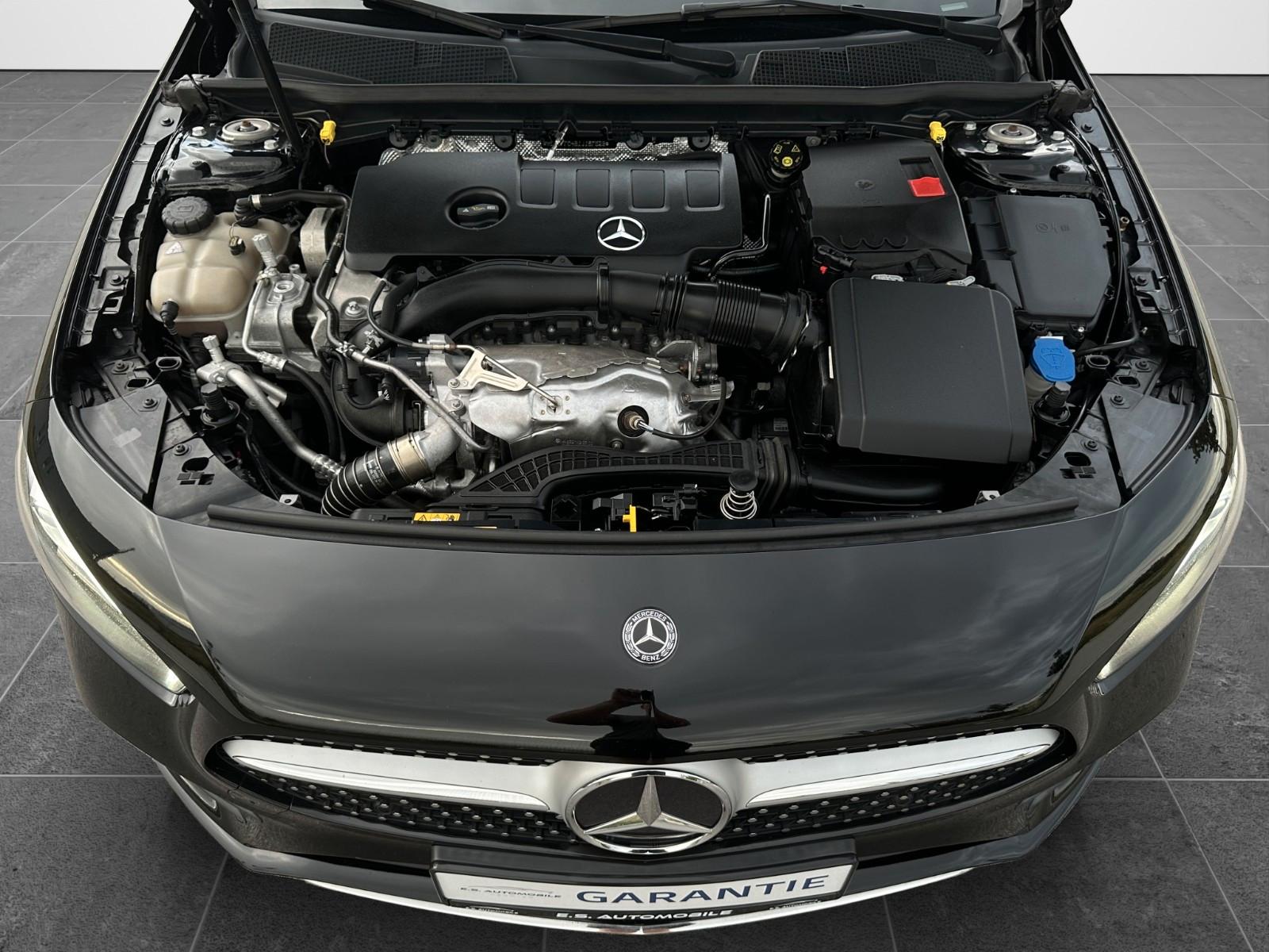 Mercedes-Benz A 250 AMG-Line GARANTIE/APPLE-CAR-PLAY/SPUR/LED