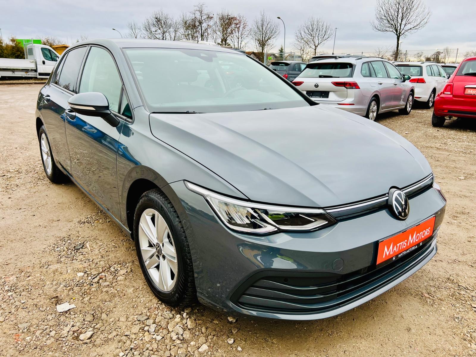 Volkswagen Golf 1.5 eTSI OPF DSG Life GZJR AAC SHZ KAMERA