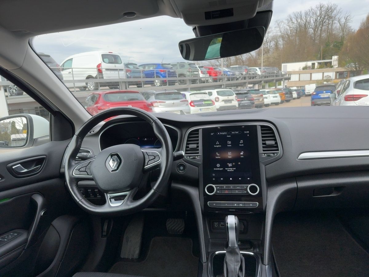 Fahrzeugabbildung Renault Megane Grandtour Intens E-TECH PLUG-IN 160