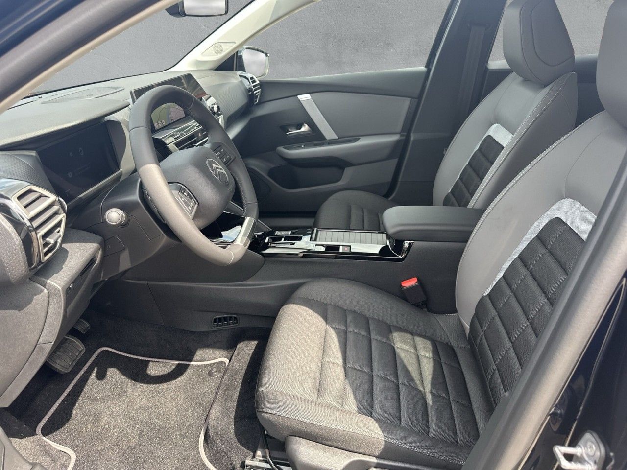 Fahrzeugabbildung Citroën C4 Hybrid 145 Doppelkupplung 6-Gang COLLECTION
