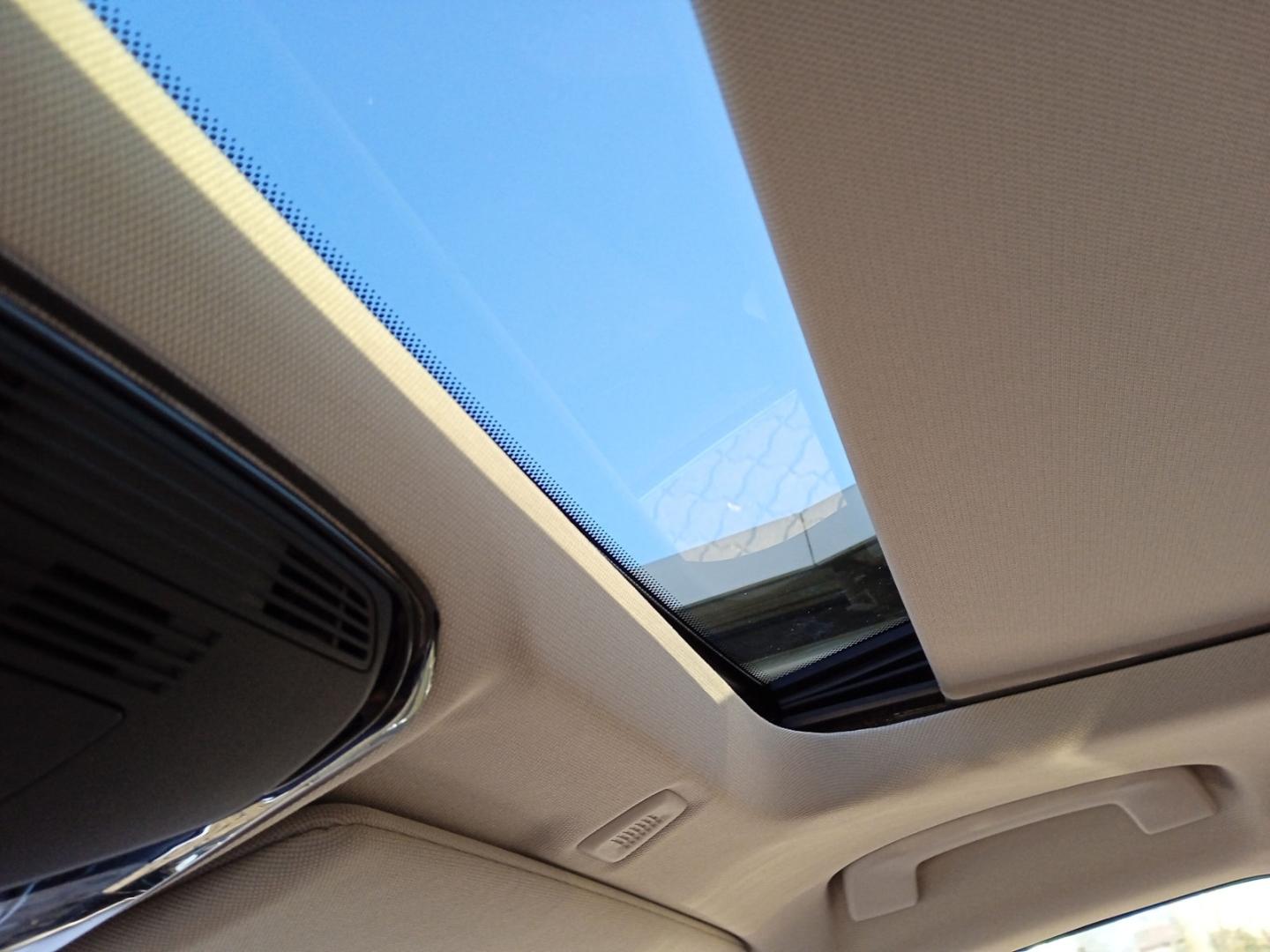 BMW 530 i Tour LuxuryLine Park-Assistent+AHZV+LED+DA