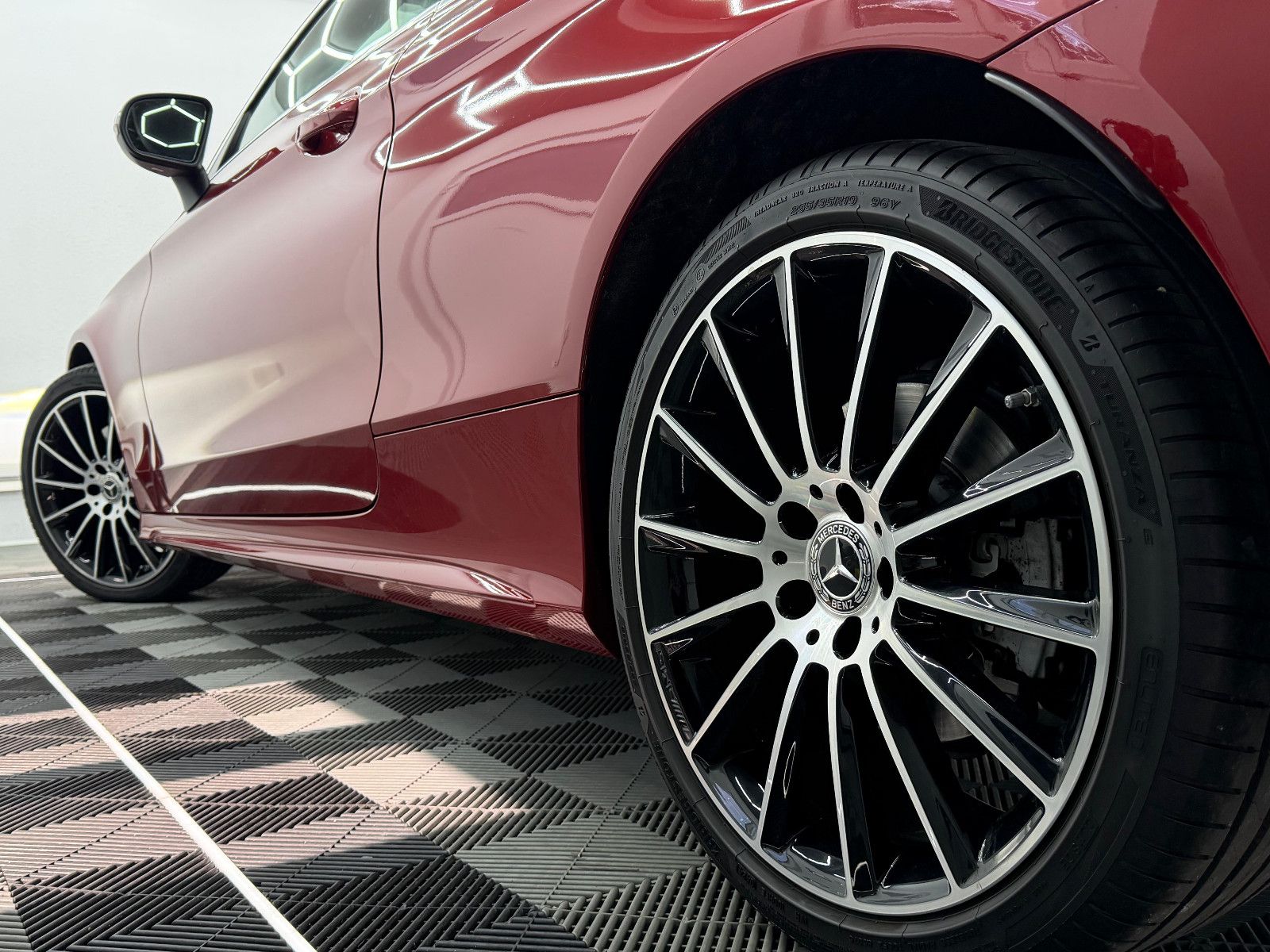Fahrzeugabbildung Mercedes-Benz C 400 Coupe 4M/AMG-LINE/DESIGNO/PANO/DE FZG/AHK