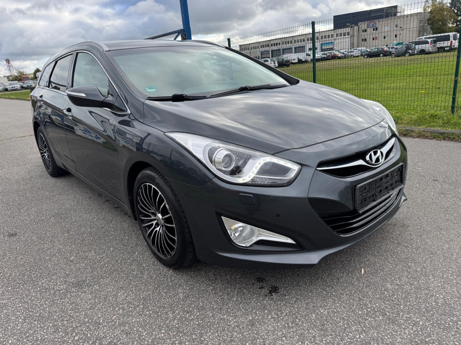 Hyundai i4 1.7 CRD,Klimau,Automatik,Xenon,TÜV,SH,Tempo