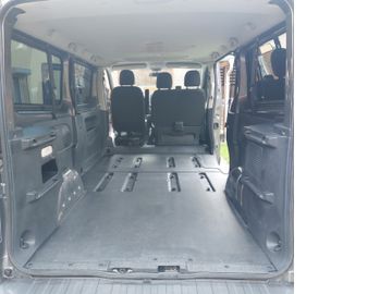 Opel Vivaro Combi L2H1 2,9t*AHK*Klima*Navi*PDC*
