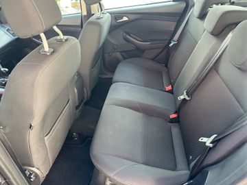 Ford Focus - 11