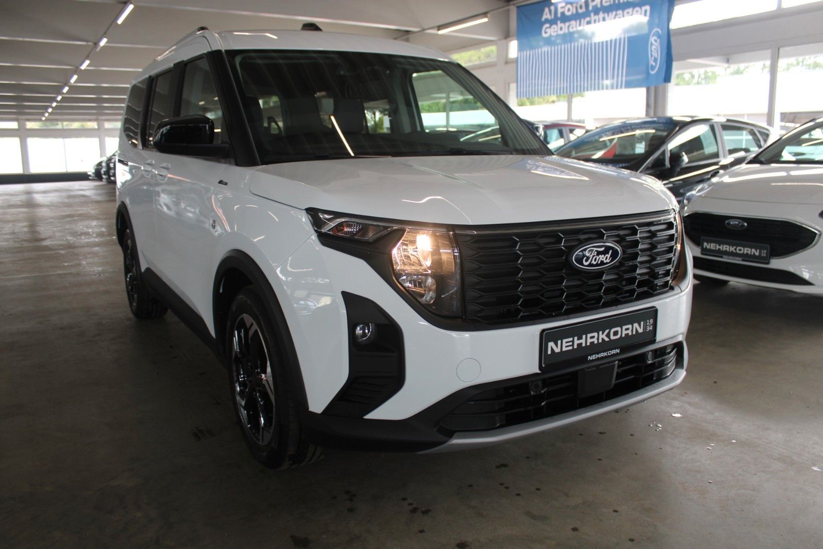 Fahrzeugabbildung Ford Tourneo Courier ACTIVE Winter + FahrerAssistPak3