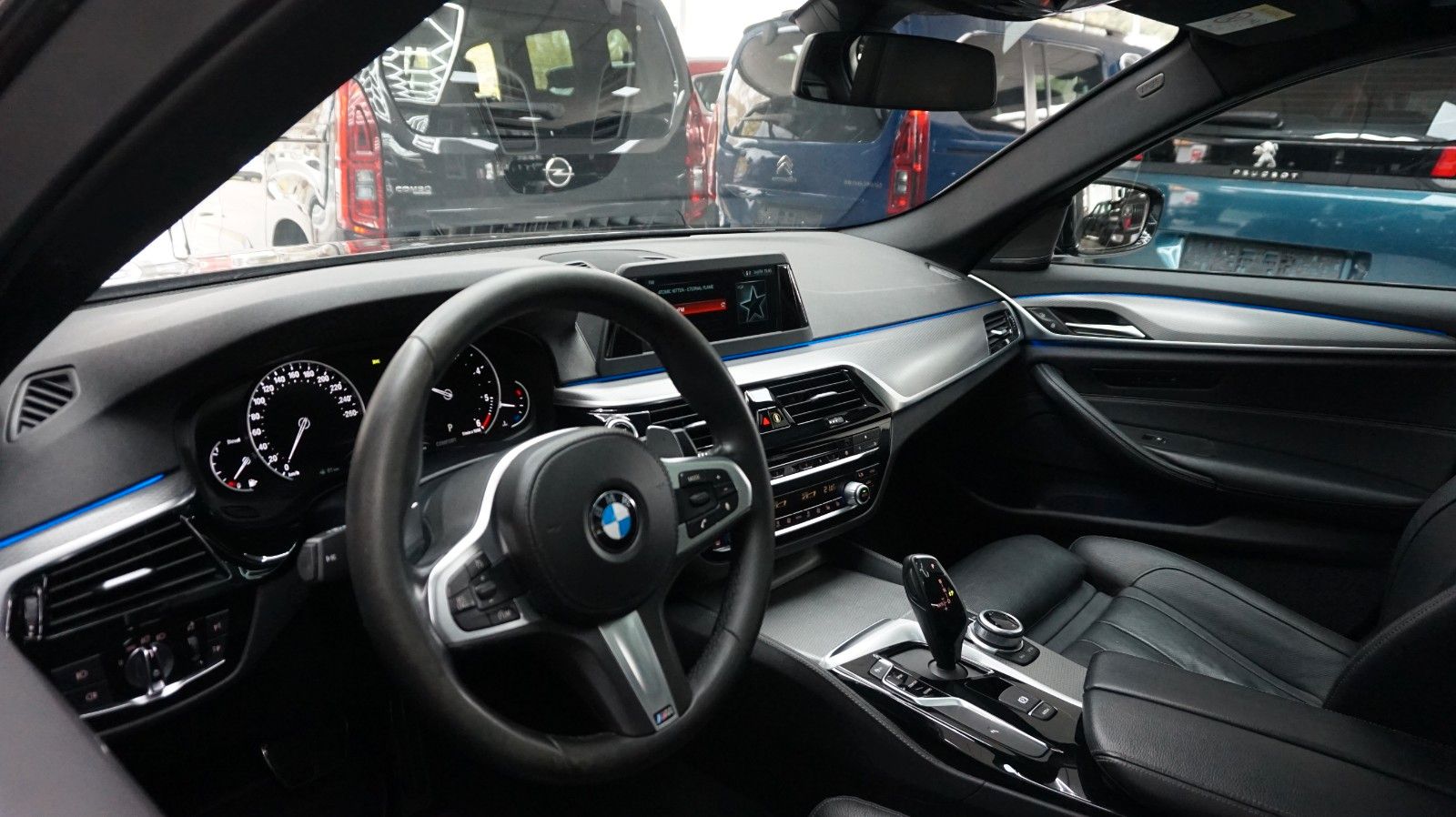 Fahrzeugabbildung BMW 5 Limousine 530 d M Sport Scheckheft gepflegt