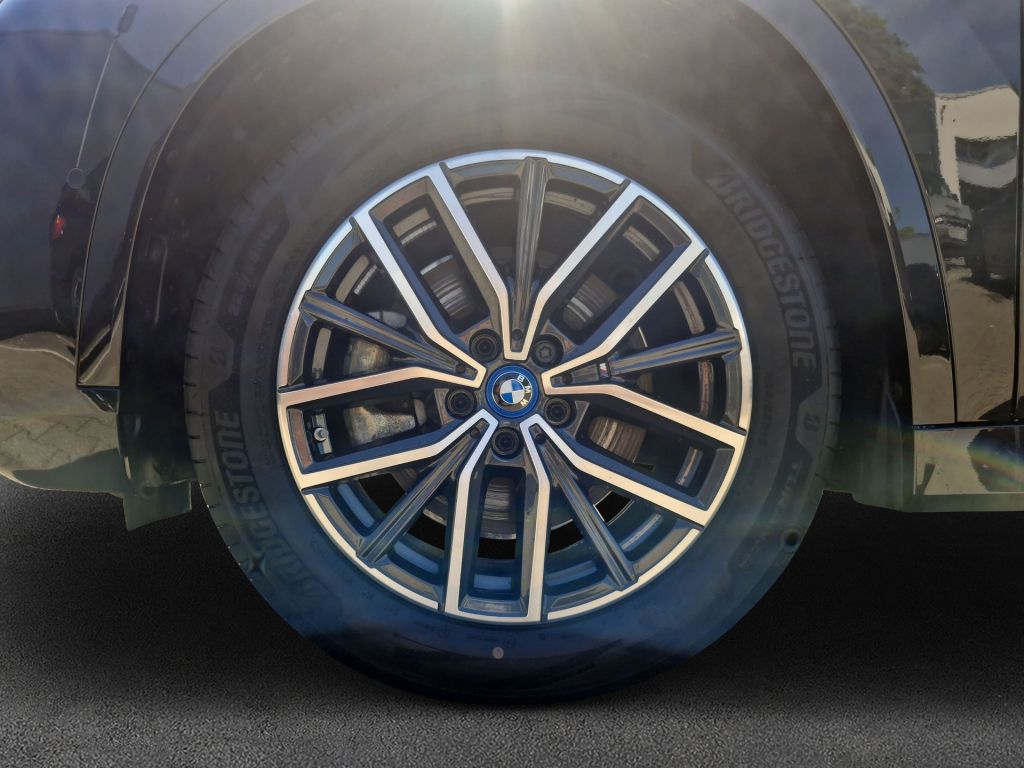 BMW iX1 - Bild 8