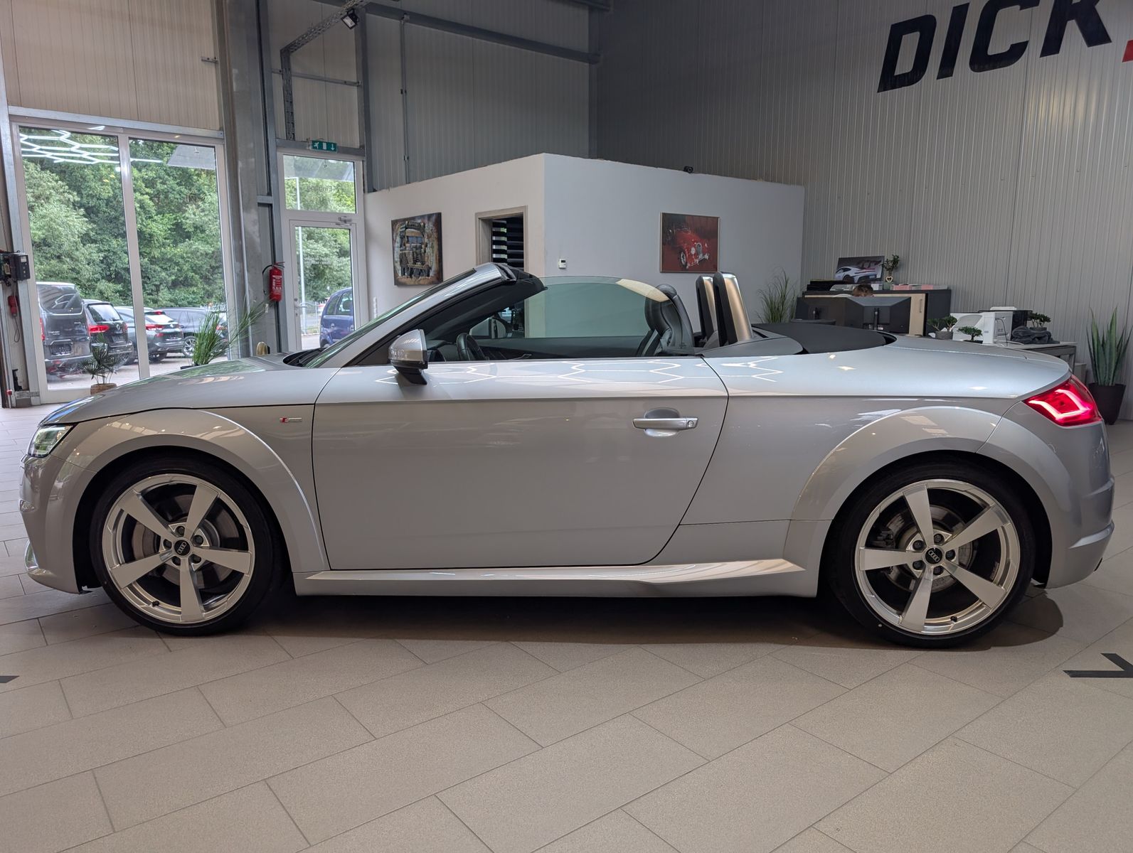 Fahrzeugabbildung Audi TT Roadster 45 TFSI Quattro S-Line Sport-Paket +