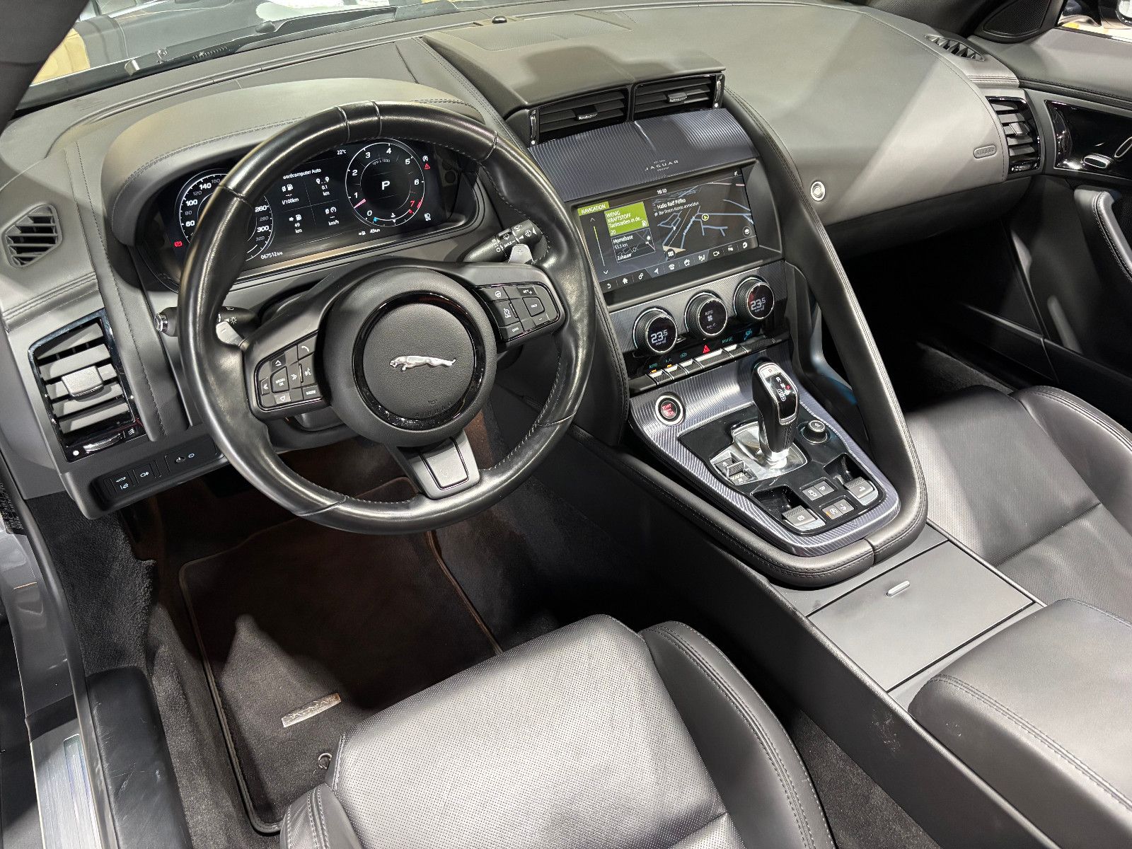 Fahrzeugabbildung Jaguar F-TYPE Cabriolet**SOUND**NAVI**KAMERA**APPLE**