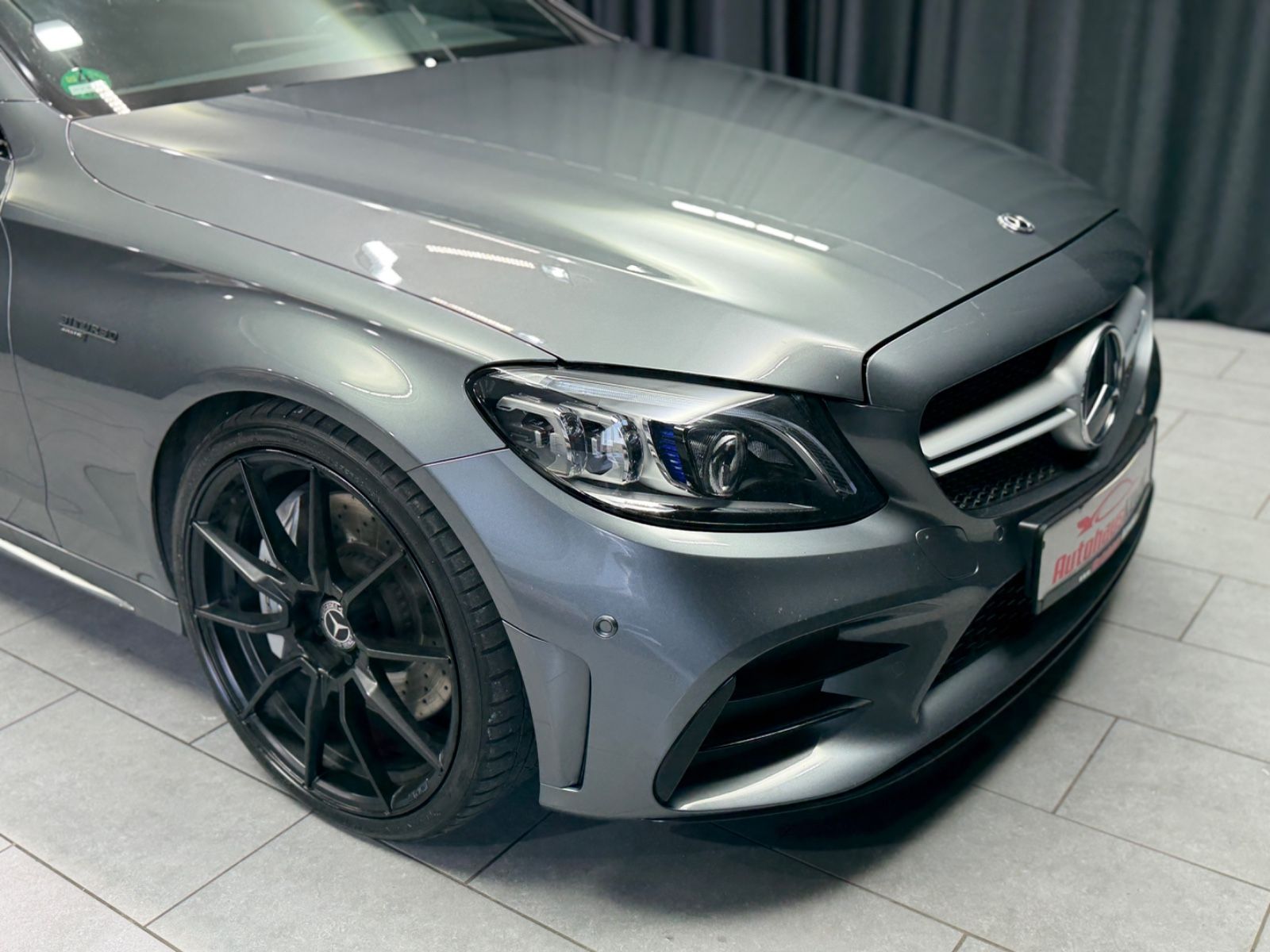 Fahrzeugabbildung Mercedes-Benz C 43 AMG T|PANORAMA|PERFORMANCE|NAVI|AHK
