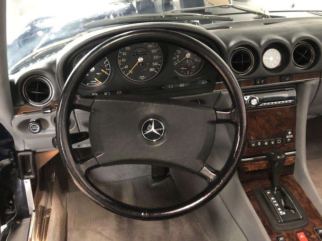 Mercedes-Benz SL 380