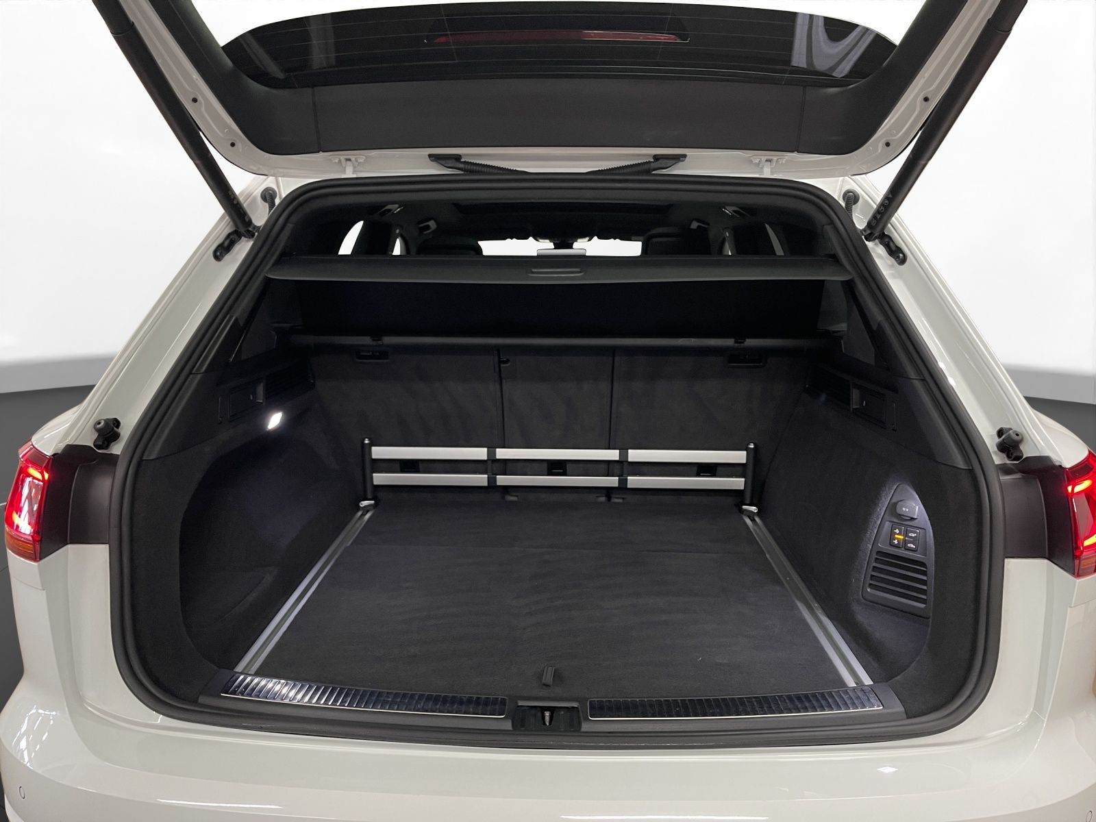 Volkswagen Touareg - Bild 21