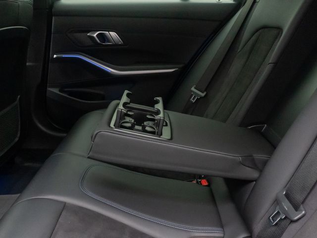 BMW 320 M Sport, 2022 — 28