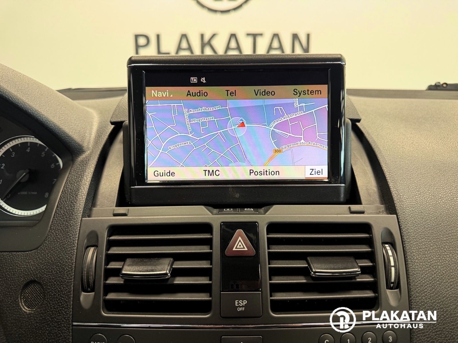 Fahrzeugabbildung Mercedes-Benz C 200 Kompressor Navi, Parksensoren, Service Neu