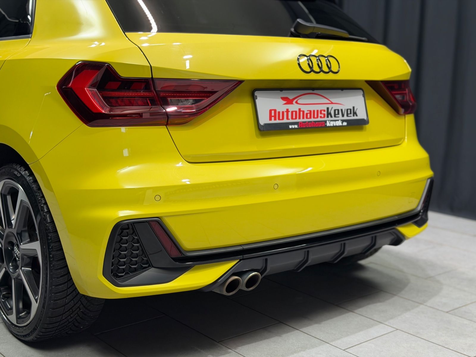 Fahrzeugabbildung Audi A1 Sportback 40 TFSI edition one|3xS-LINE|DSG|