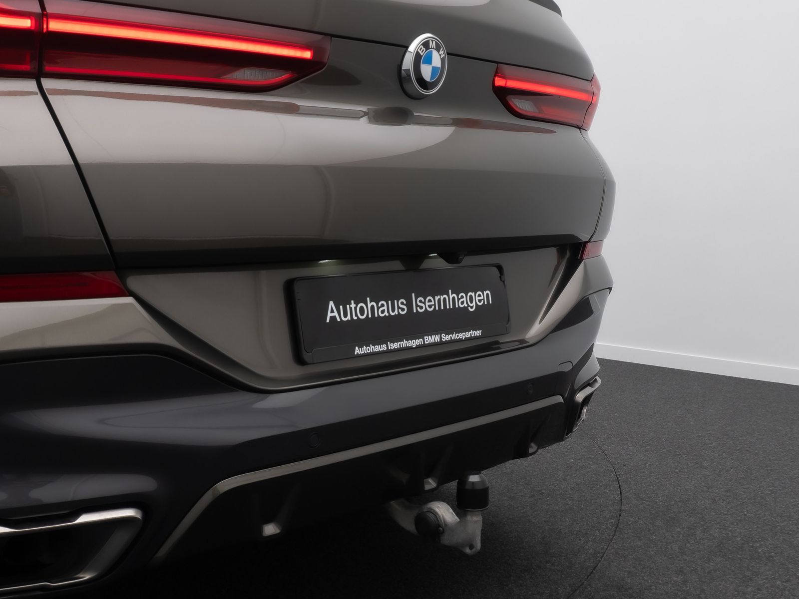 Fahrzeugabbildung BMW X6 M50i 360° HUD Belüftung Panorama Individual