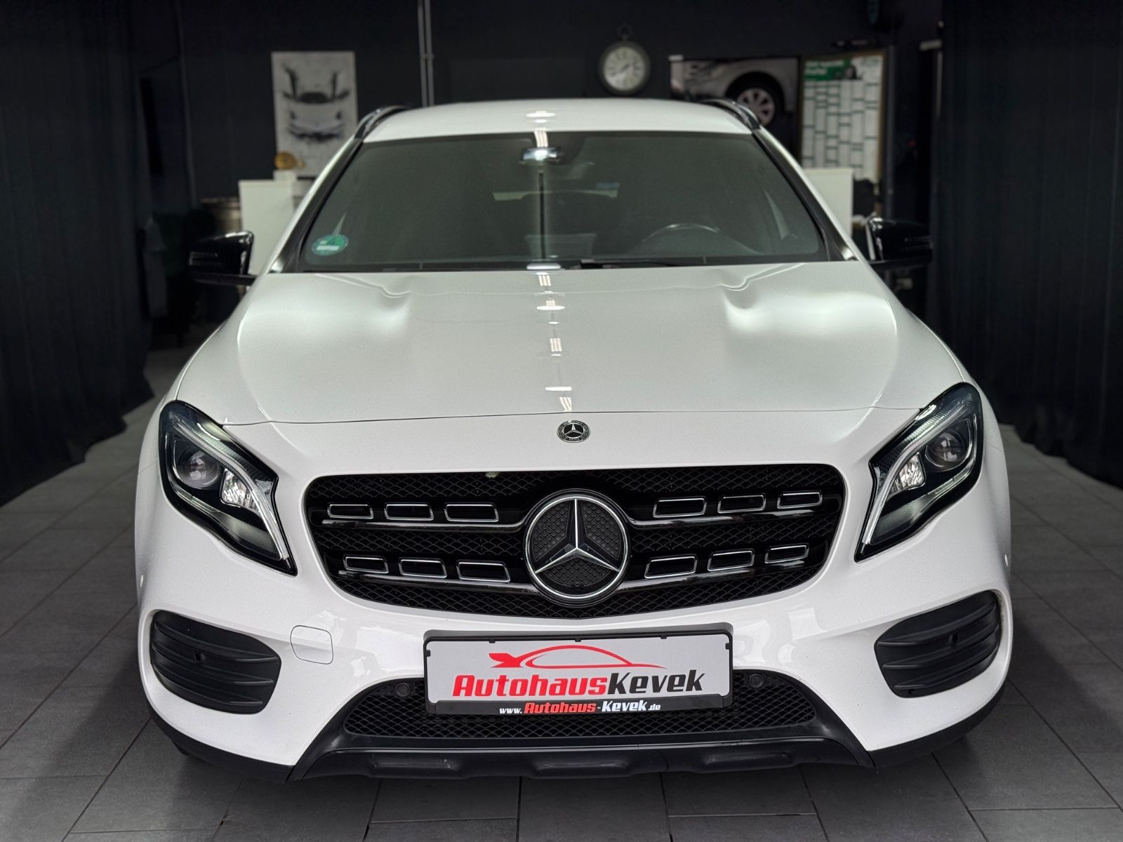 Fahrzeugabbildung Mercedes-Benz GLA 200|7G-AUTOMATIK|NAVI|LED|KAMERA|AHK|AMG-LIN