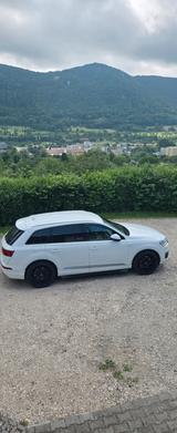 Audi Q7 3.0TDI quattro tiptronic-S-Line 7sitze 23zoll
