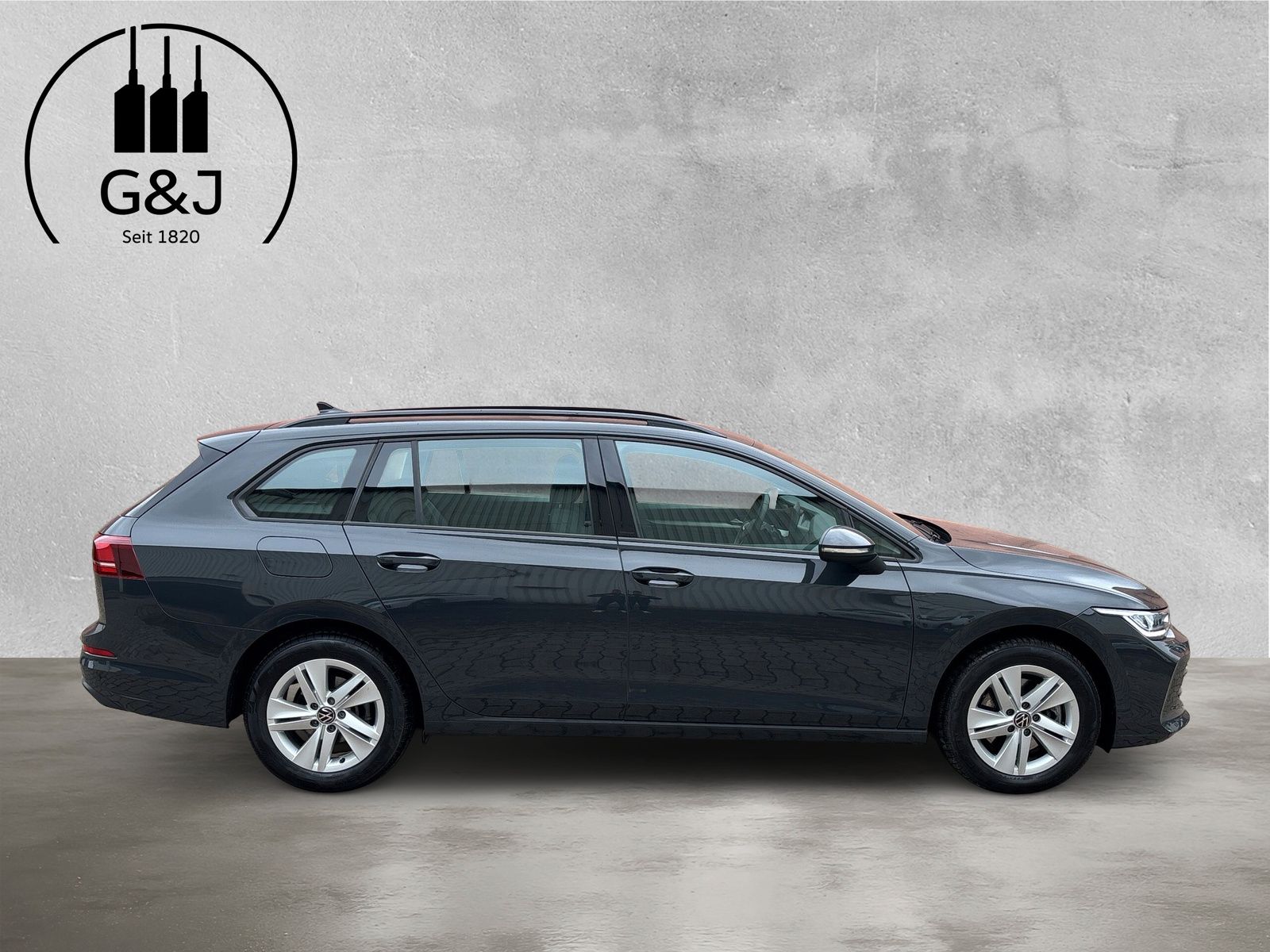 Fahrzeugabbildung Volkswagen Golf Variant 2.0 TDI Life AHK Standheizung HuD