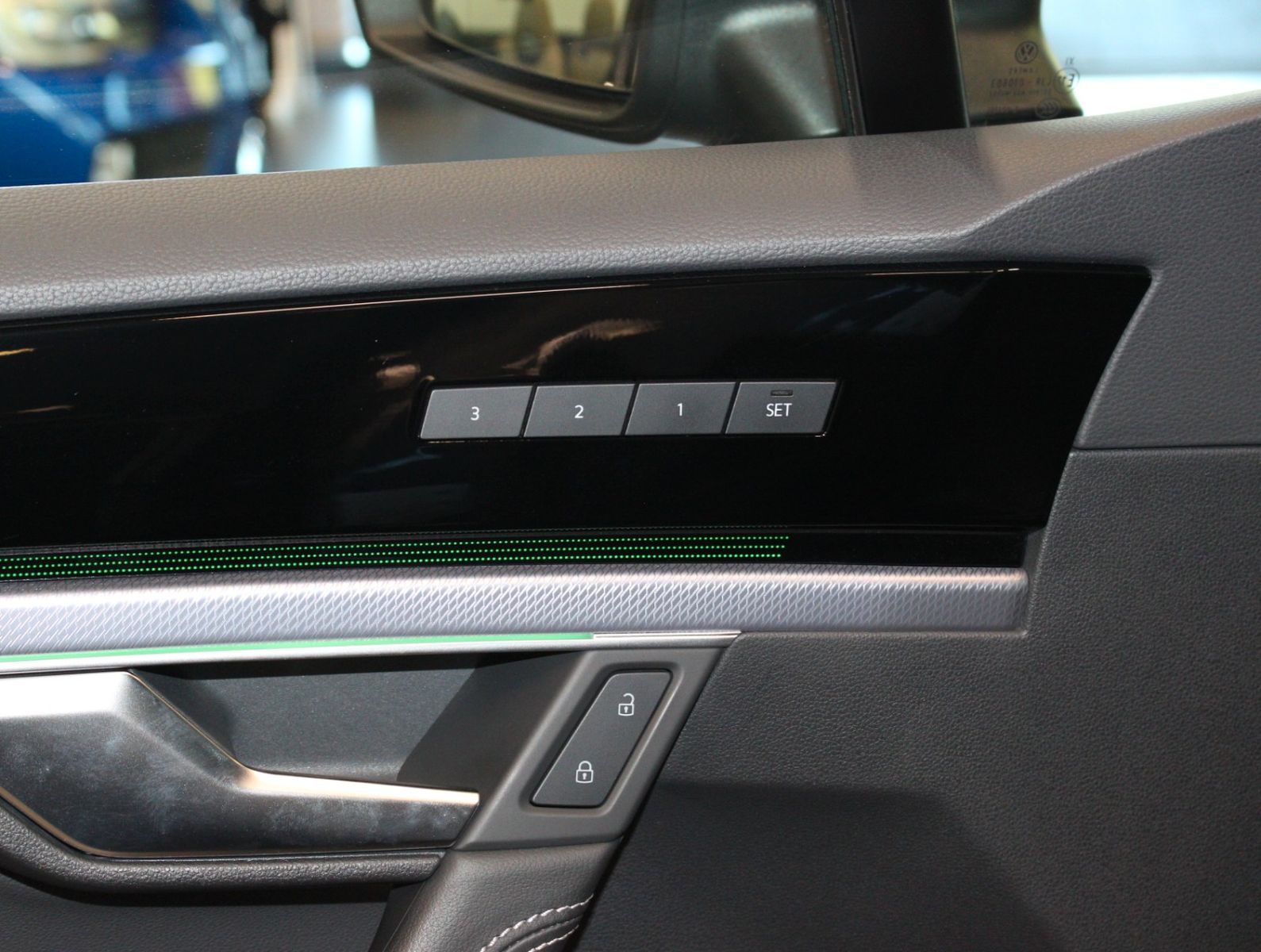 Fahrzeugabbildung Volkswagen Touareg 4.0 V8 TDI  4M  R-Line*PNRM*AHK*HUD*Voll