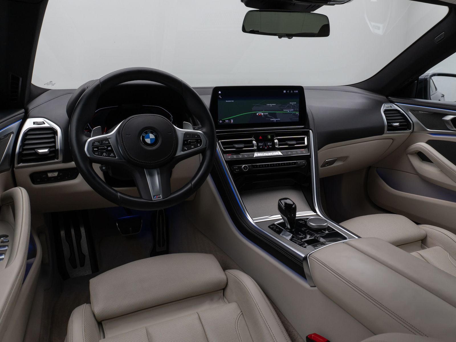 Fahrzeugabbildung BMW 840d xD Gran Coupè Laser 360°HUD SoftCl DisplKey