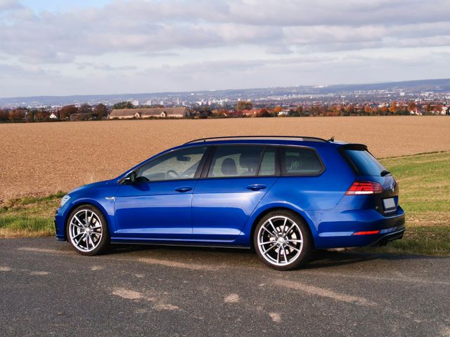 Volkswagen Golf 7.5 R Variant 2.0 TSI DSG 4MOTION DCC