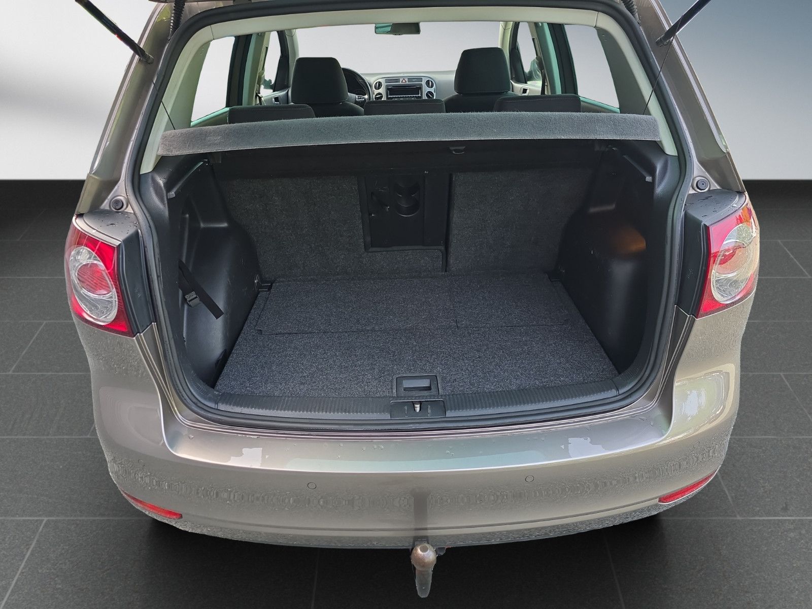 Fahrzeugabbildung Volkswagen Golf Plus VI Life*AUTOMATiK*SHZG*ALU*AHK